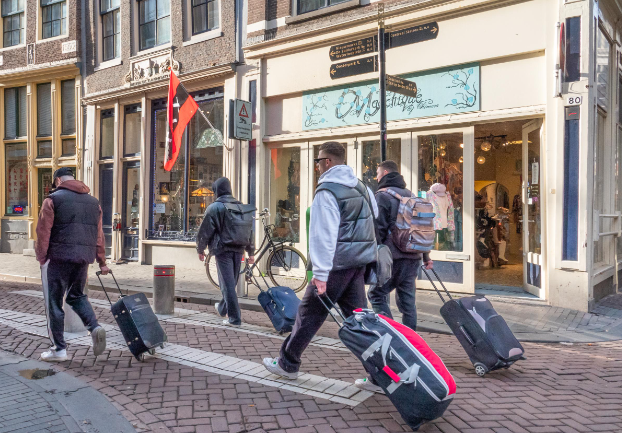 Walking trough the city center xwith your luggage