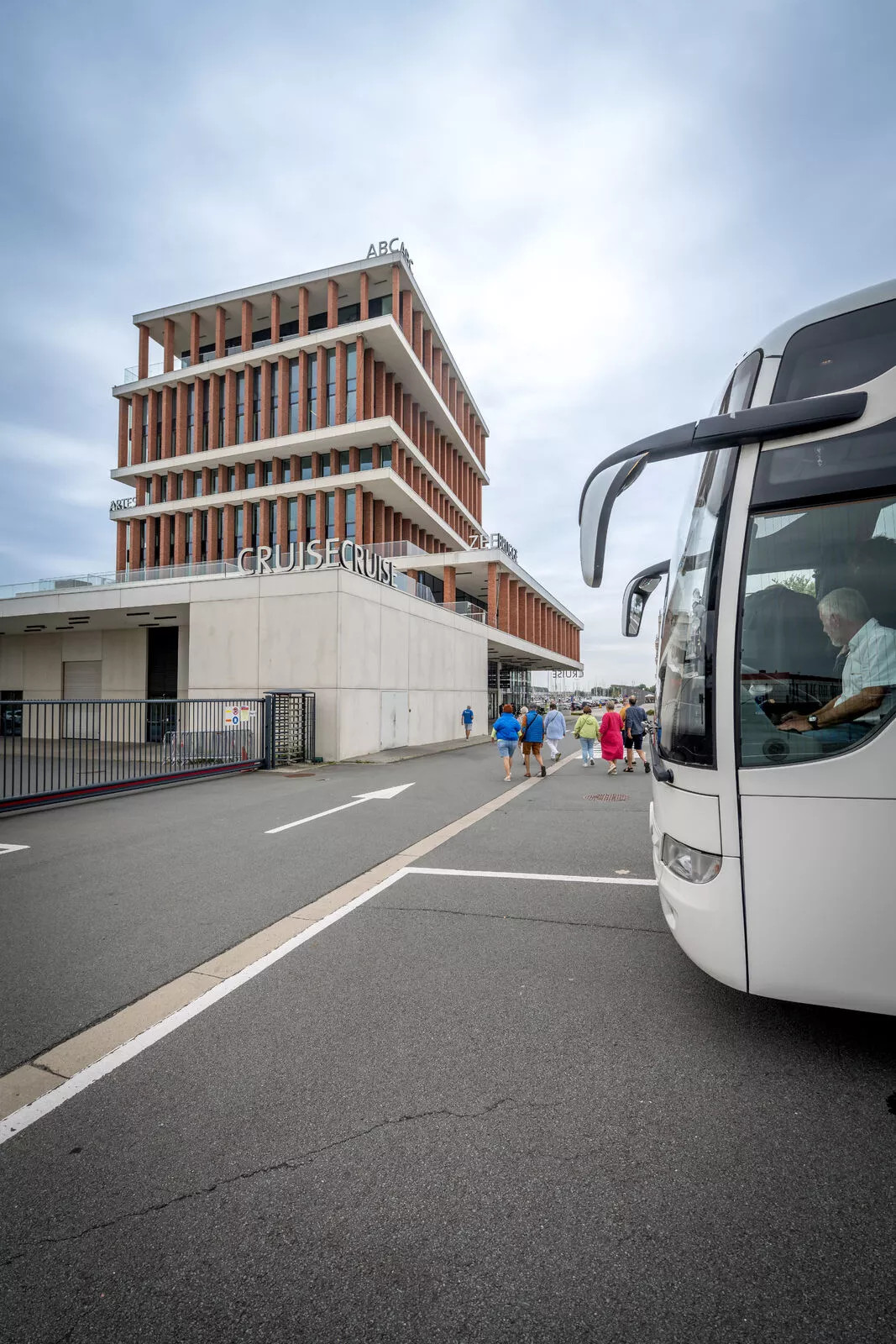 Pickup at the cruise terminal in Zeebrugge